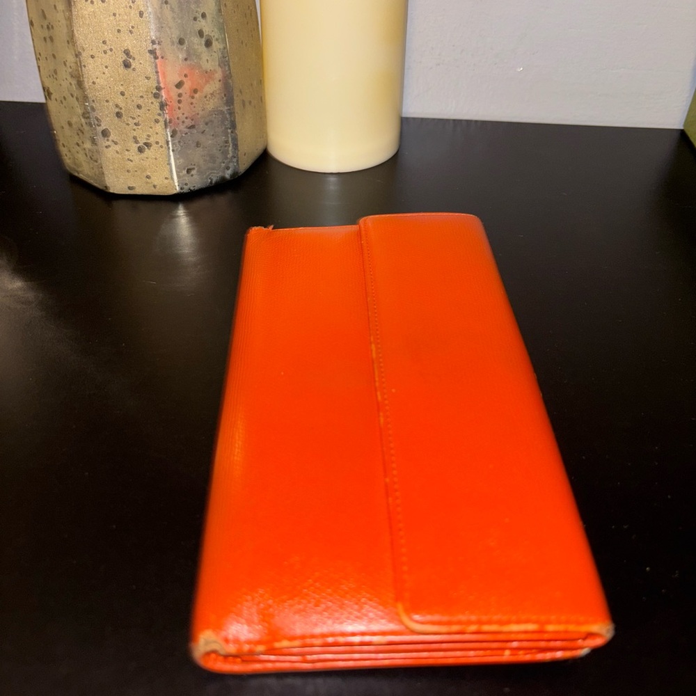 Chanel Vintage Coco Button Caviar Leather Continental Long Wallet - Picture 15 of 16